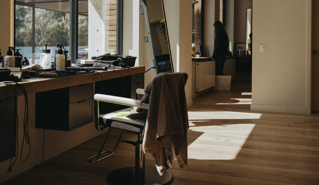 The Real Cost of Salon No-Shows (and the One-Text Fix)